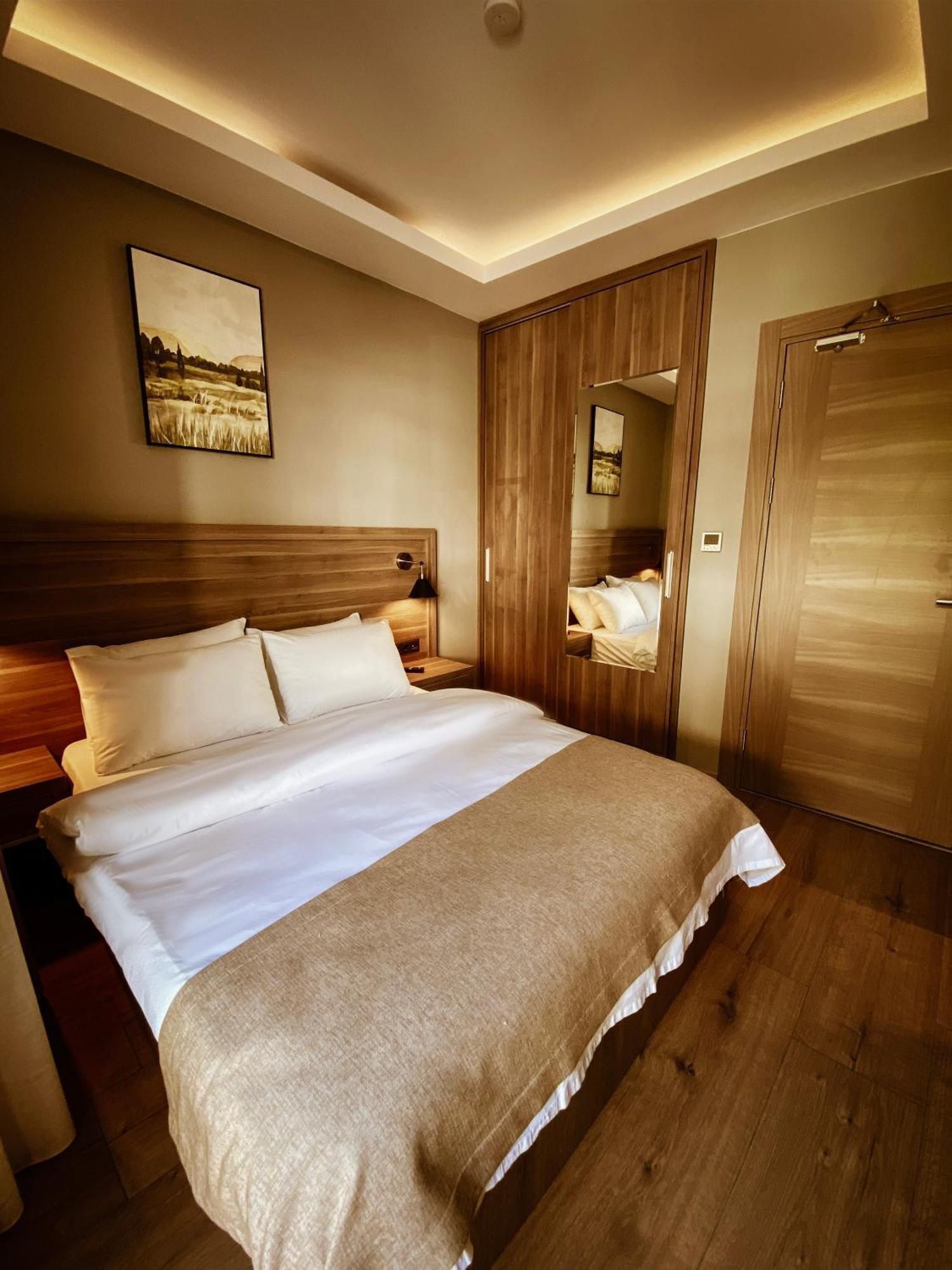 Viola Hotel Budva Exterior photo